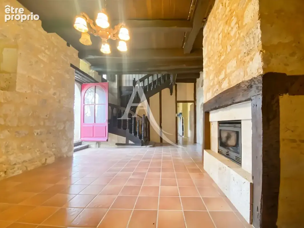 Unique maison de village et son jardin .. - photo 7