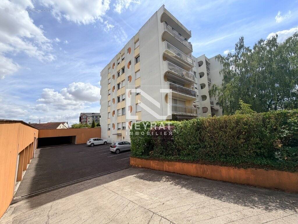 Parking à FONTAINE-LES-DIJON