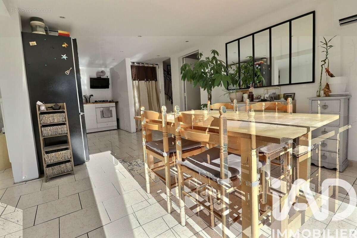 Photo 7 - Maison à SORGUES