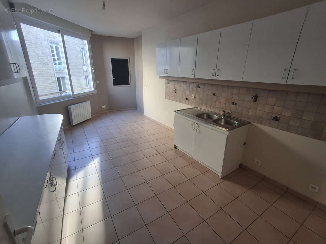 Appartement à FOUGERES