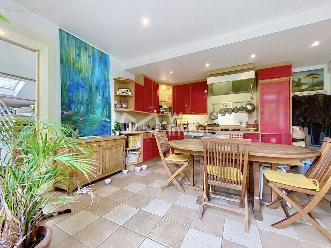 Maison à LE PERREUX-SUR-MARNE