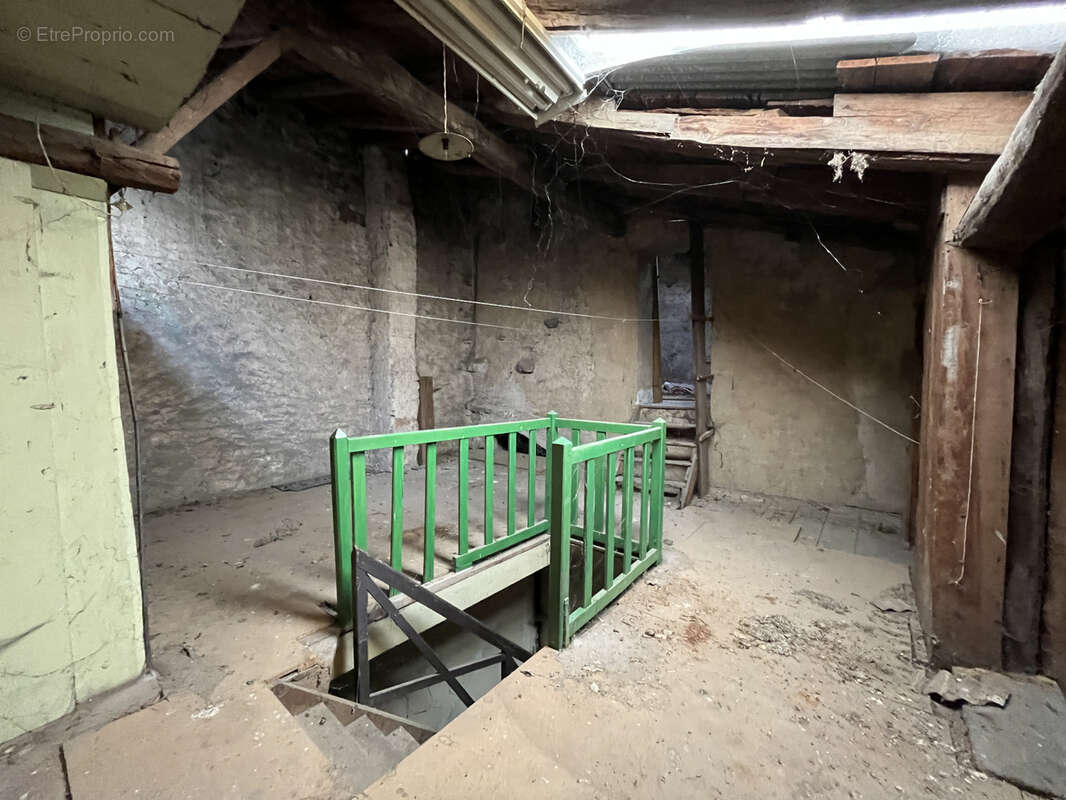 Maison à VILLE-SUR-ILLON