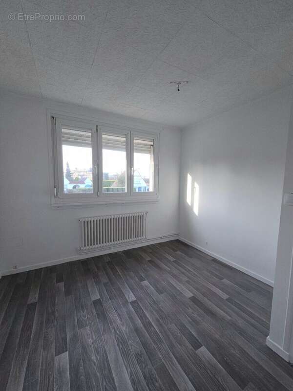 Maison à AULNOYE-AYMERIES