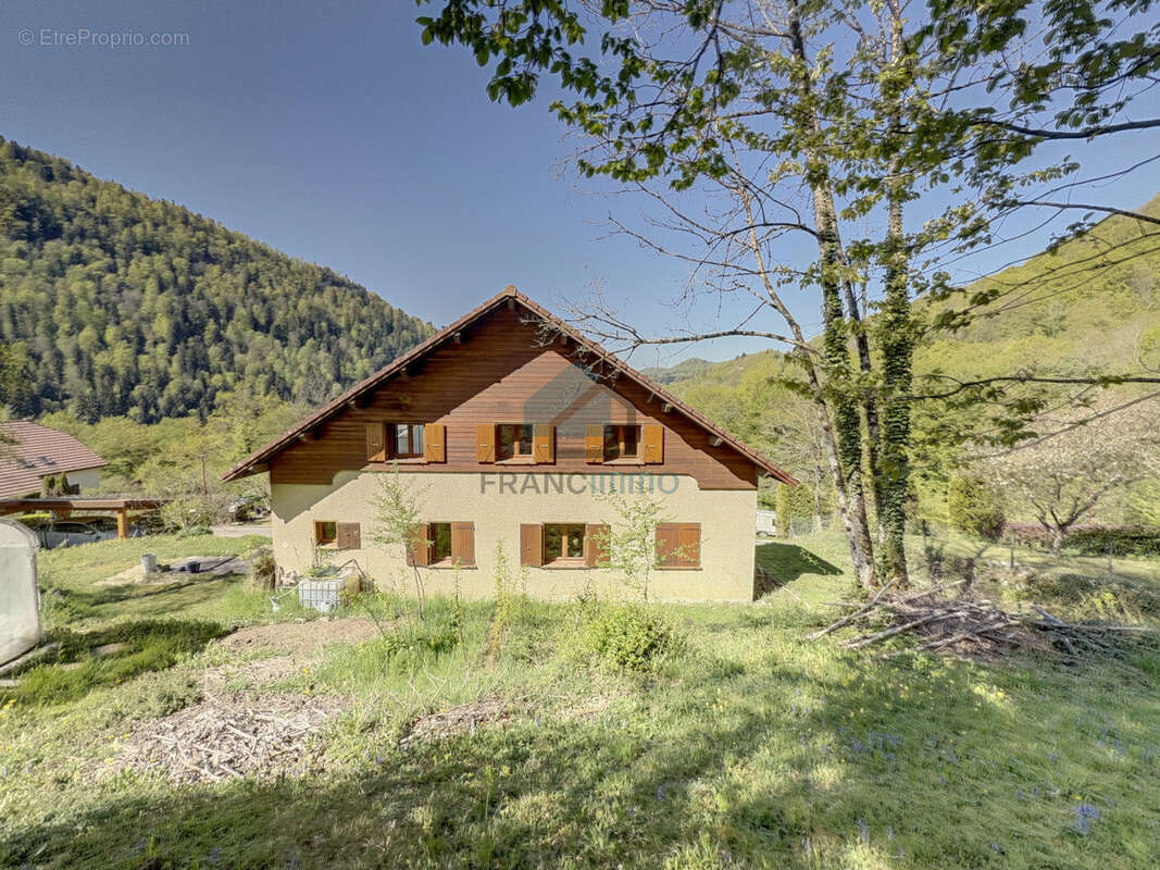 Maison à GLERE