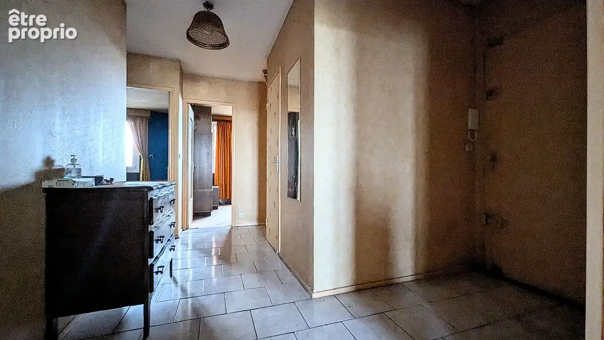 Appartement Saint Denis 4 pièce(s) 82.31 m2 - photo 4