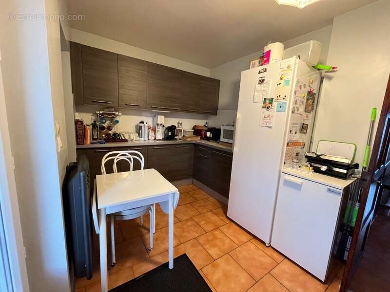 Maison à VILLENEUVE-LES-GENETS