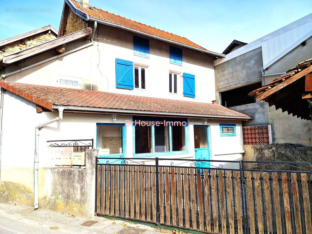 Maison 52 m² à Saint-Hilaire-De-Brens  - photo 10