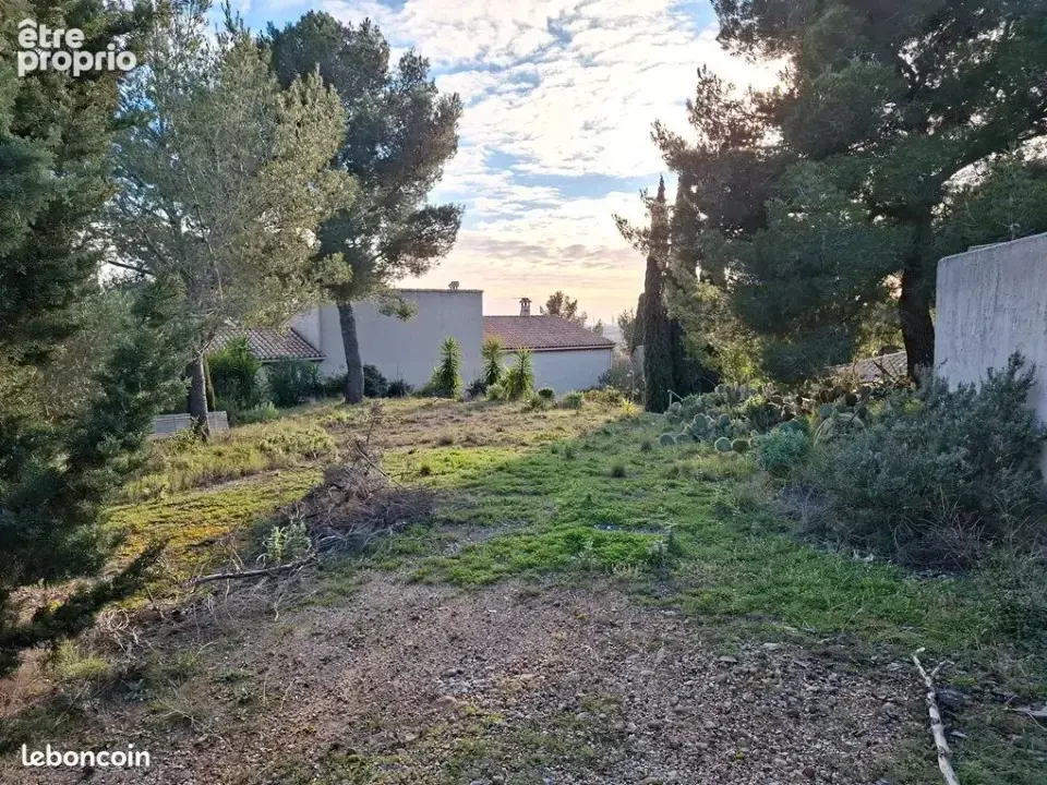 Terrain 1000 m² à Martigues  - photo 3