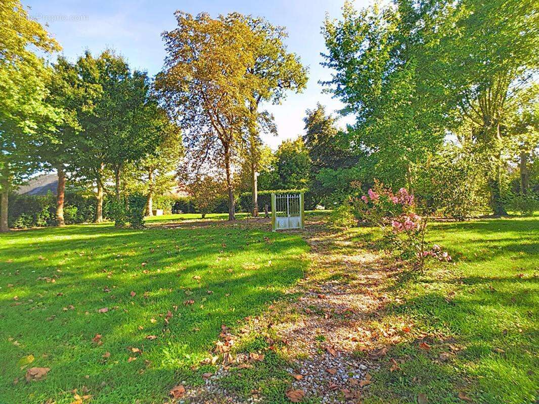 Maison à EGRISELLES-LE-BOCAGE