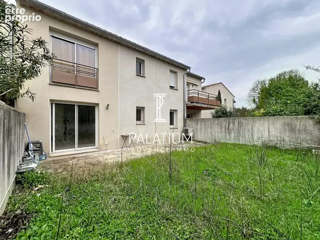 Appartement T2 entièrement rénové de 34 m² – L'Isle-sur-la-Sorgue, projet atypique - photo 8