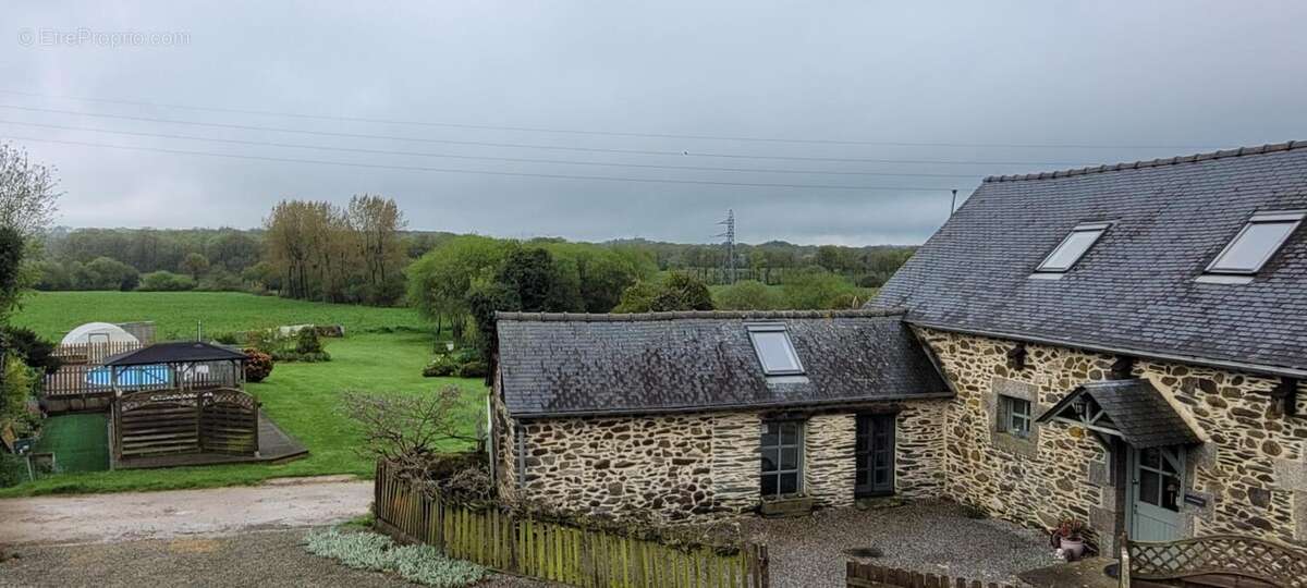 Charmant corps de ferme rénové avec gîtes, piscine et dépend - photo 22