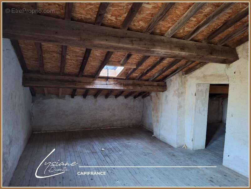 Maison à GINESTAS