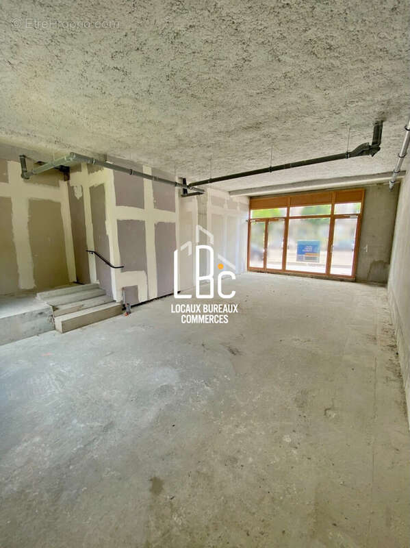 Commerce 79 m² à Nantes  - photo 8