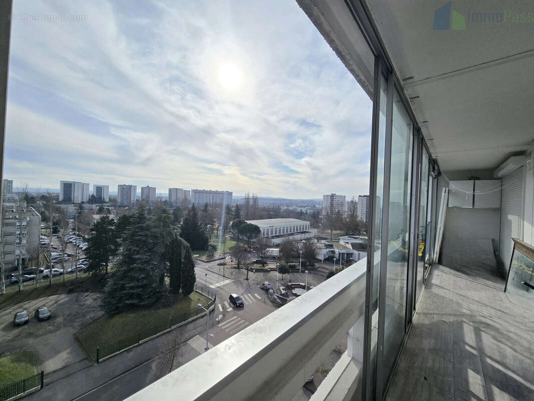 Appartement à VENISSIEUX