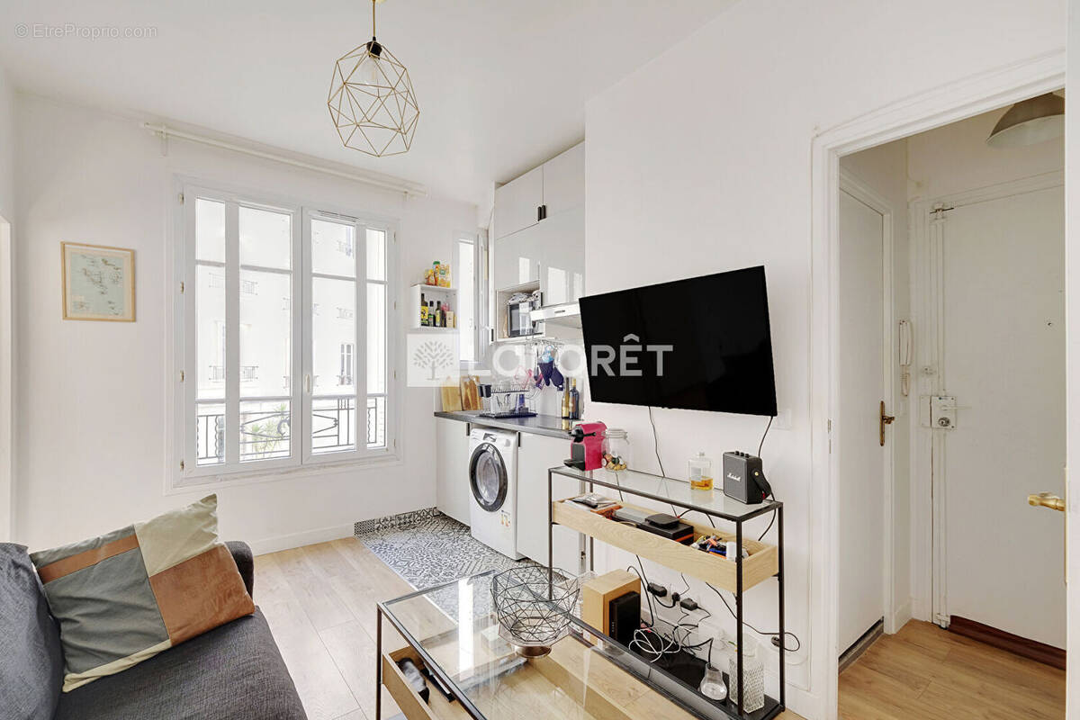 Appartement à PARIS-18E
