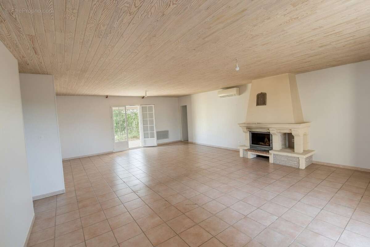 Maison 125 m² à Bressols  - photo 3