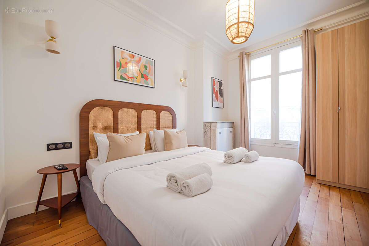 A vendre en exclusivite - immeuble secteur cathedrale - photo 11