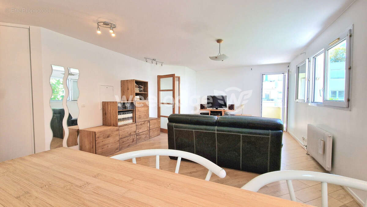 Appartement à ELANCOURT