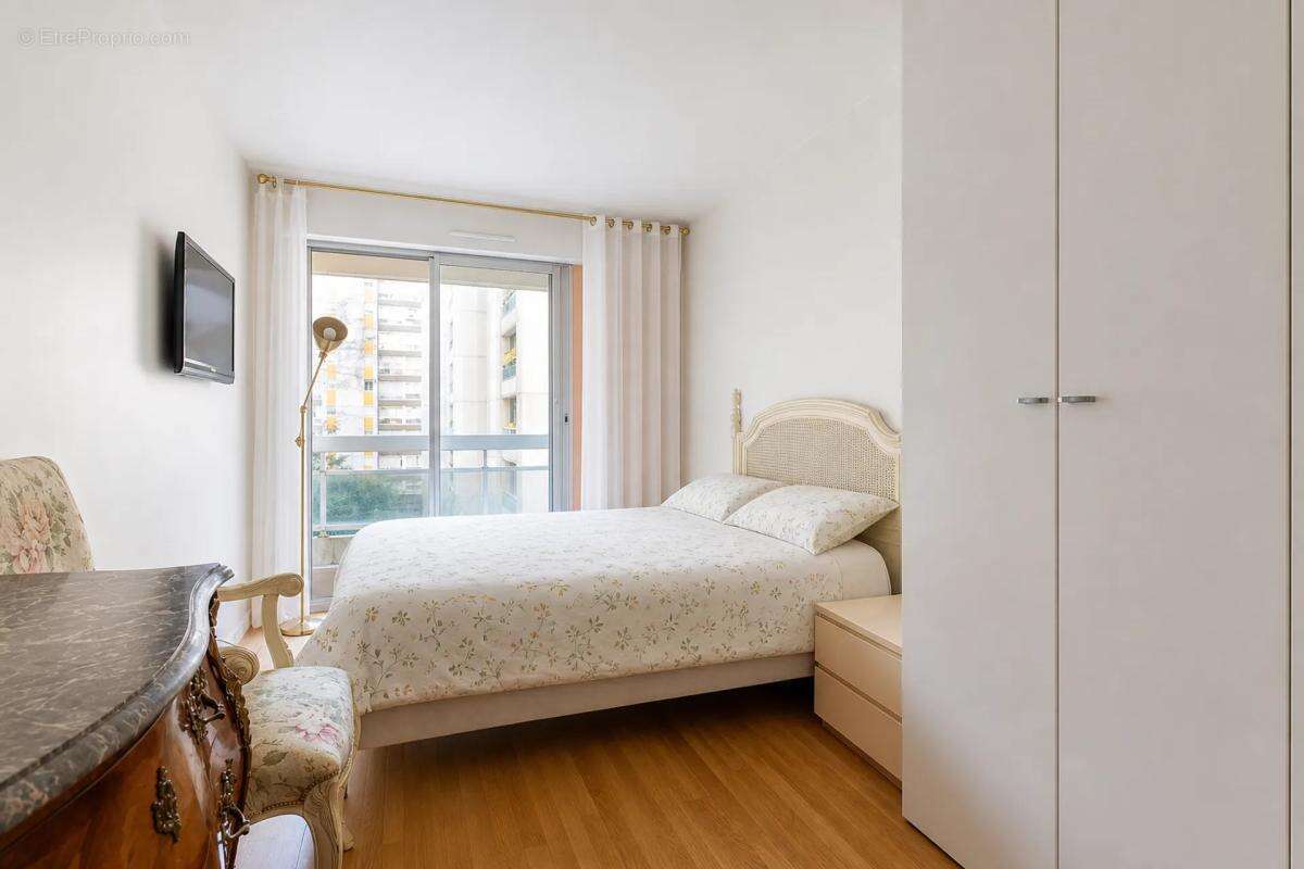 Appartement à PARIS-19E