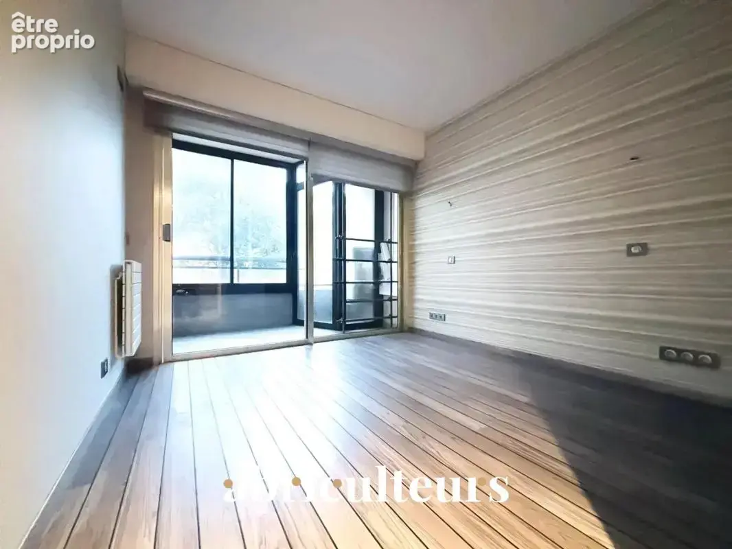 Élégant appartement rénové - 4 Pièces - Terrasse - 84m² - Vue mer panoramique - Juan-les-Pins - photo 18
