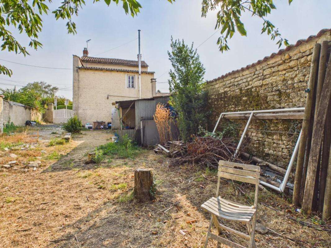Maison de village à rénover - photo 14