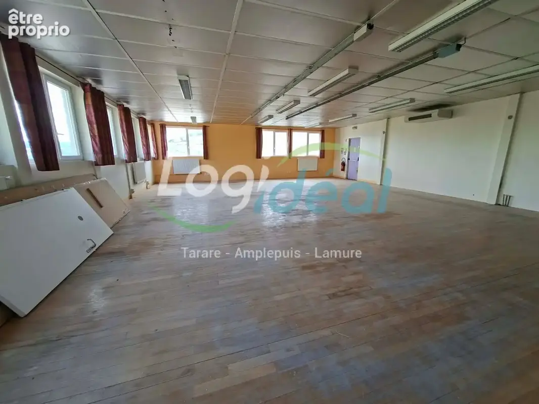 Saint Just d'Avray, au calme, bâtiment professionnel - photo 11