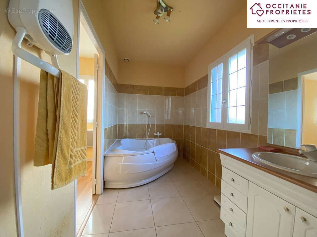 Maison à FRONTIGNAN-SAVES