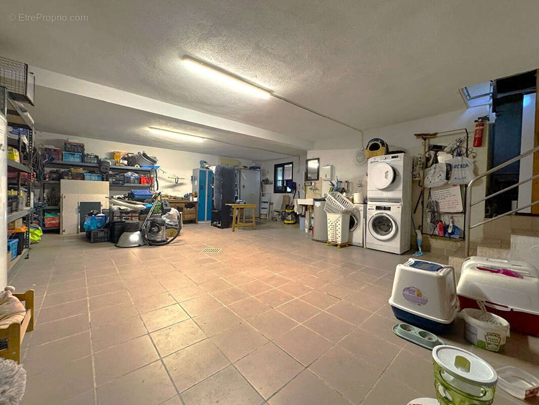 Maison à BAGNOLS-SUR-CEZE