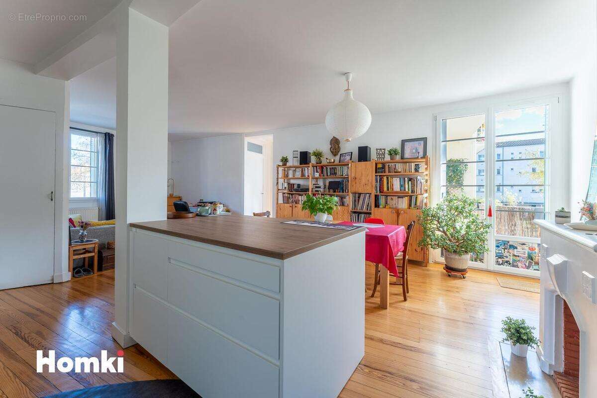 Appartement à BORDEAUX