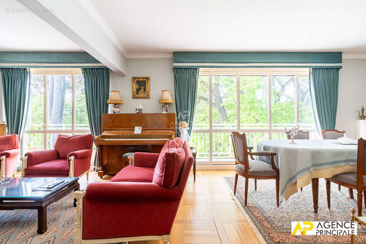 Appartement à MAISONS-LAFFITTE