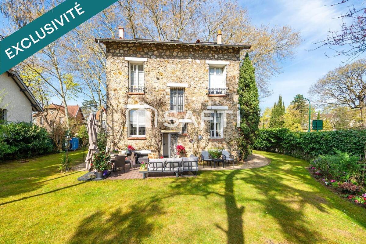 Photo 1 - Maison à LE VESINET