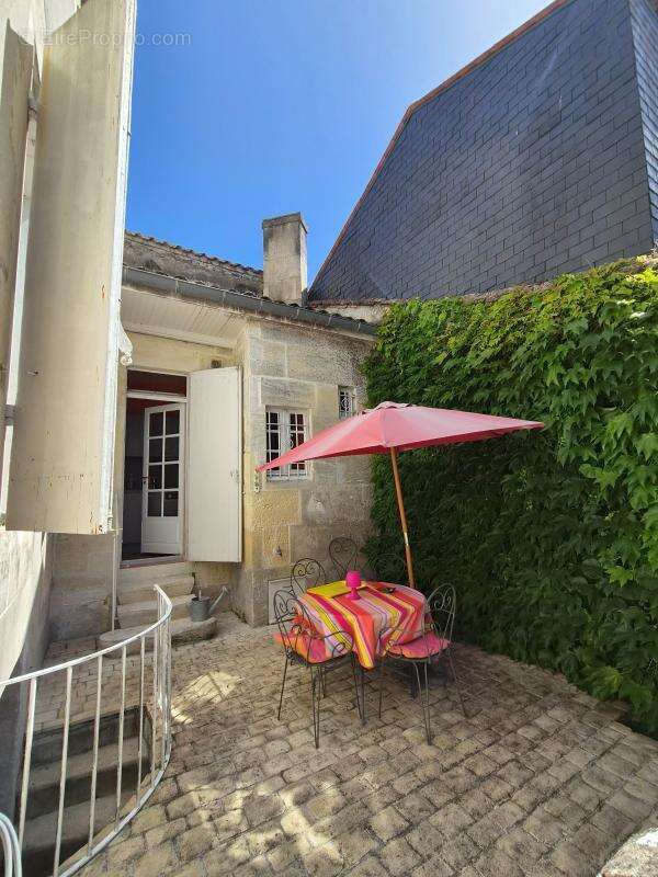 Maison 180 m² à Cognac  - photo 3