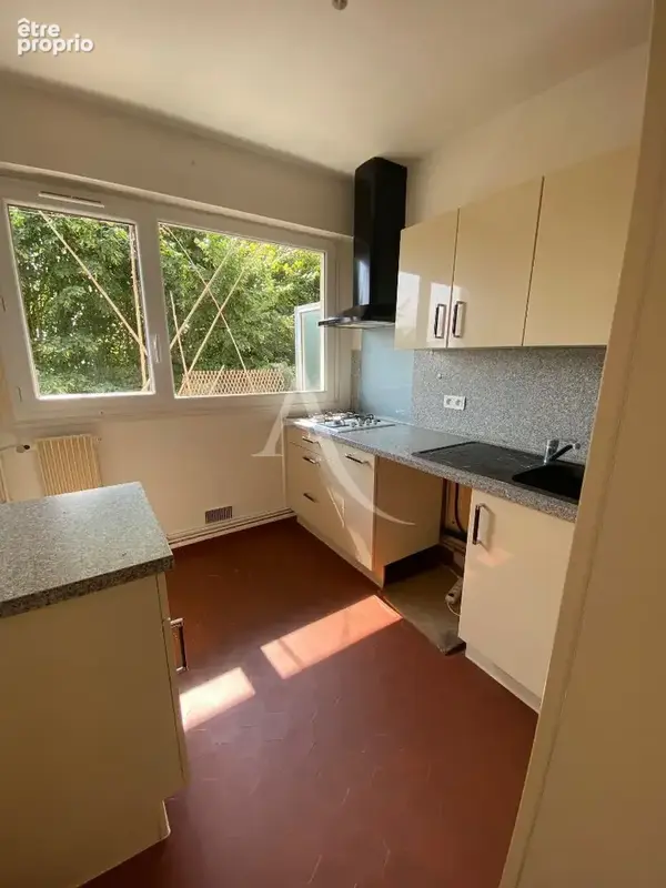 Centre - Appartement - ascenseur - balcon - photo 4