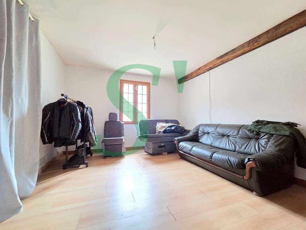 Maison à CHARS