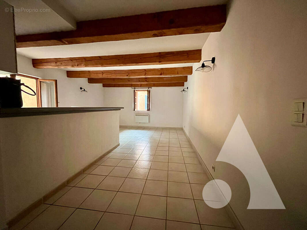 Appartement à LE MUY