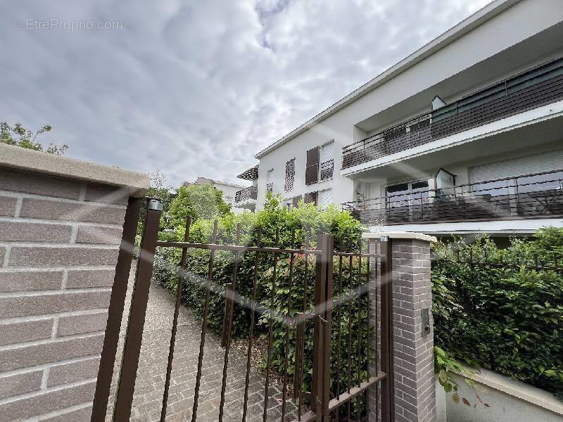 Appartement à QUINCY-SOUS-SENART