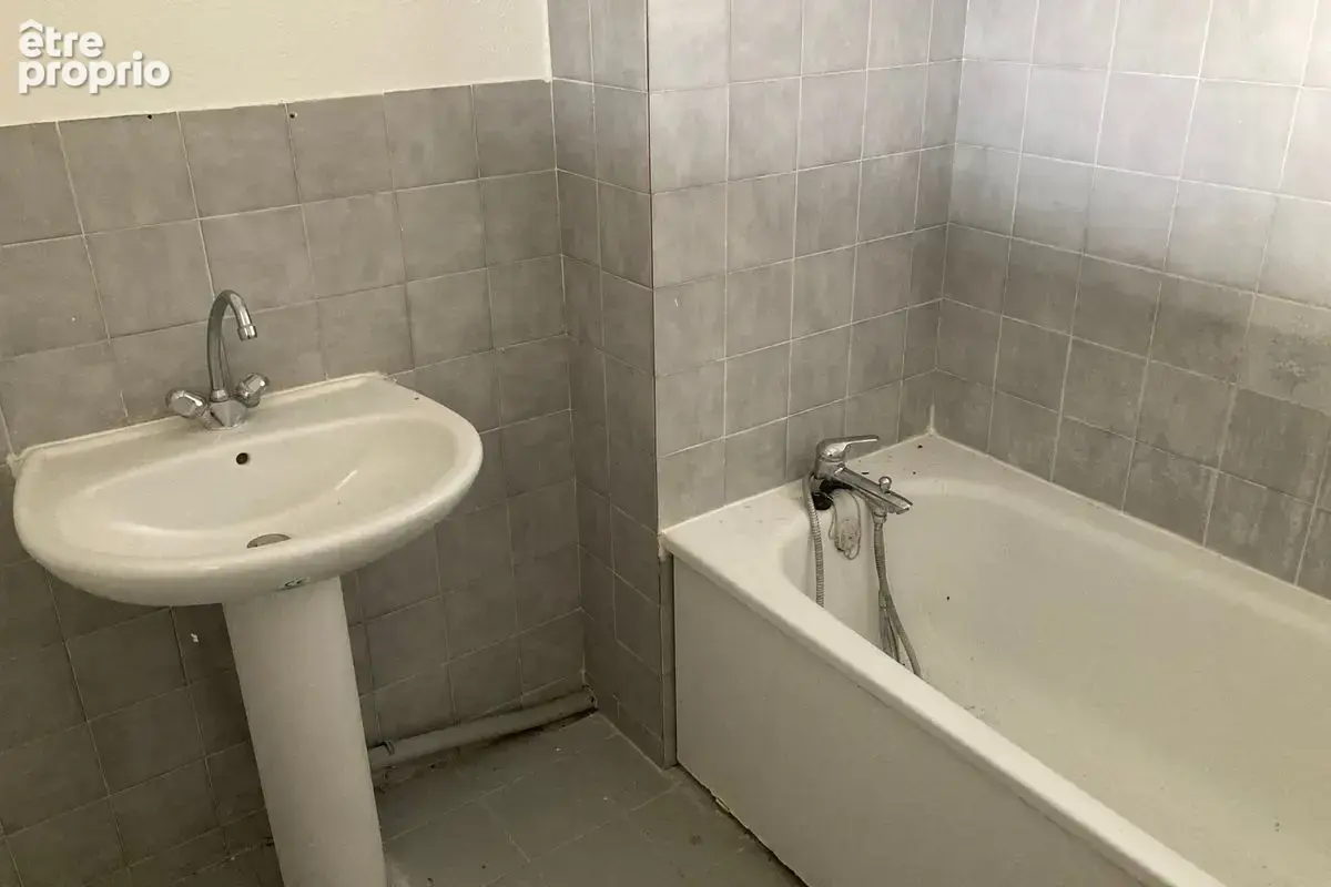 Vézénobres – Charmant T2 baigné de lumière avec parking privatif - photo 6