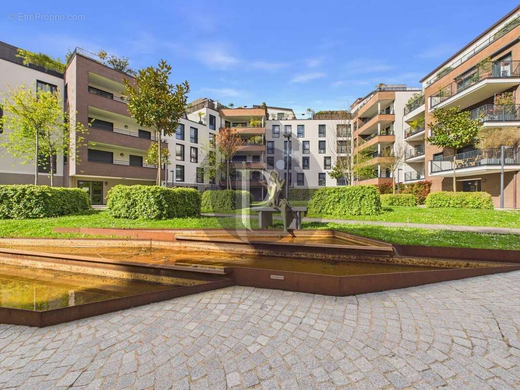 Appartement à LE PLESSIS-ROBINSON