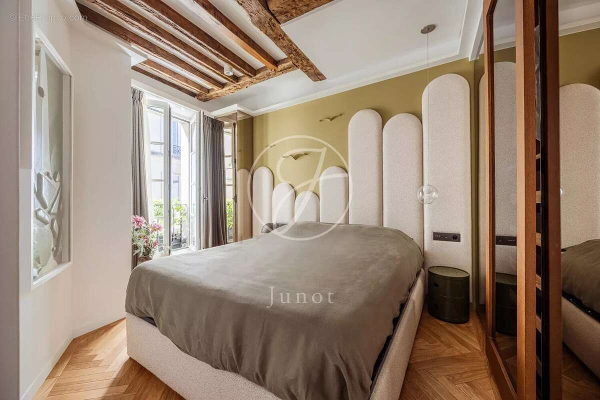 Appartement à PARIS-5E
