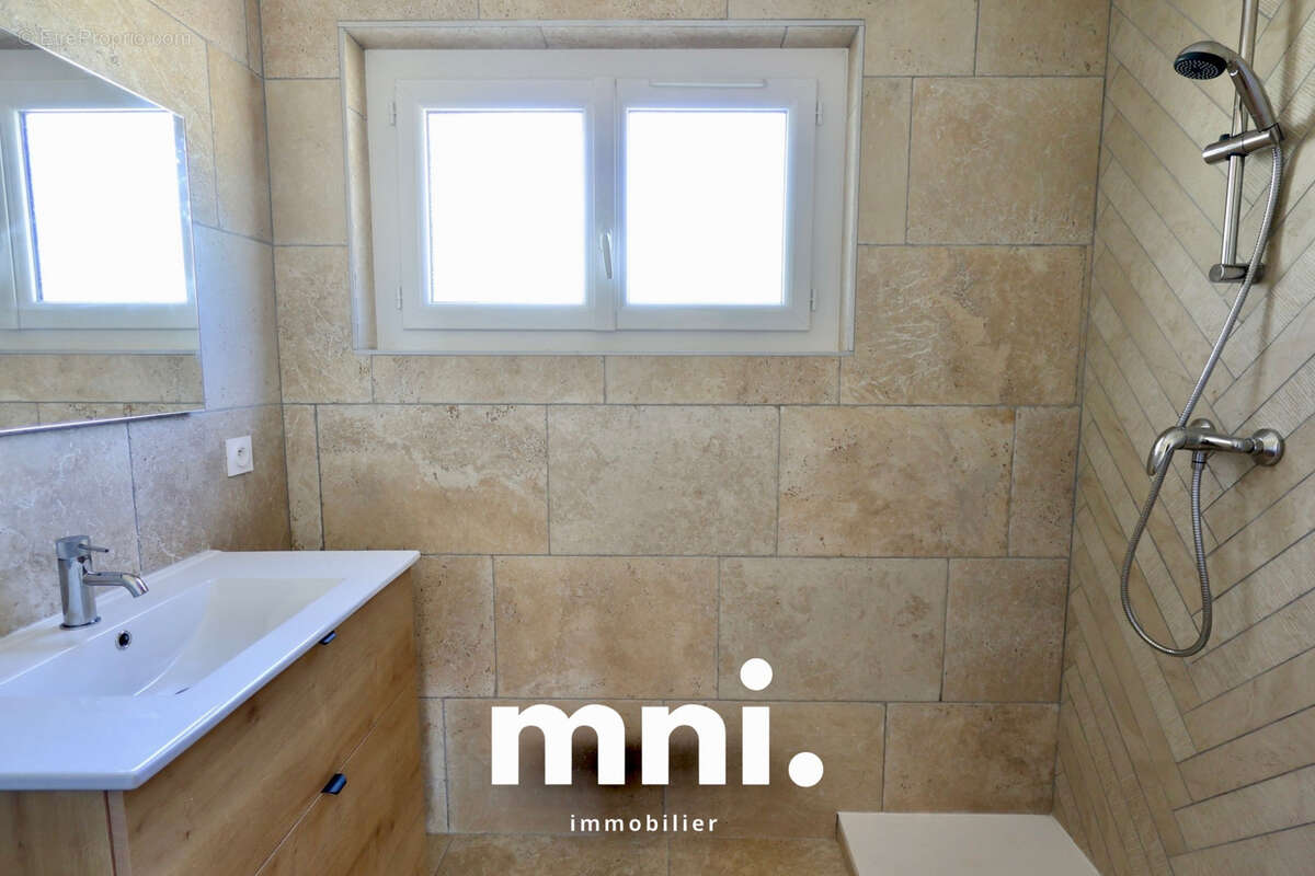 Maison à SIX-FOURS-LES-PLAGES