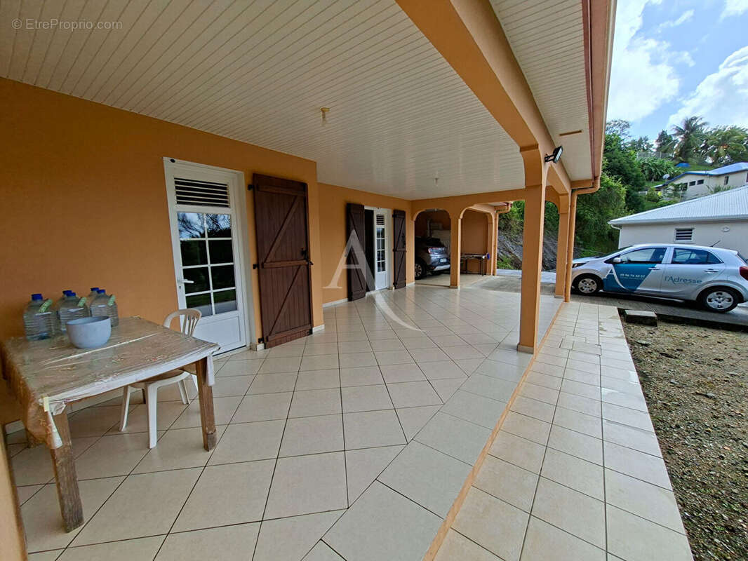 Maison à SCHOELCHER