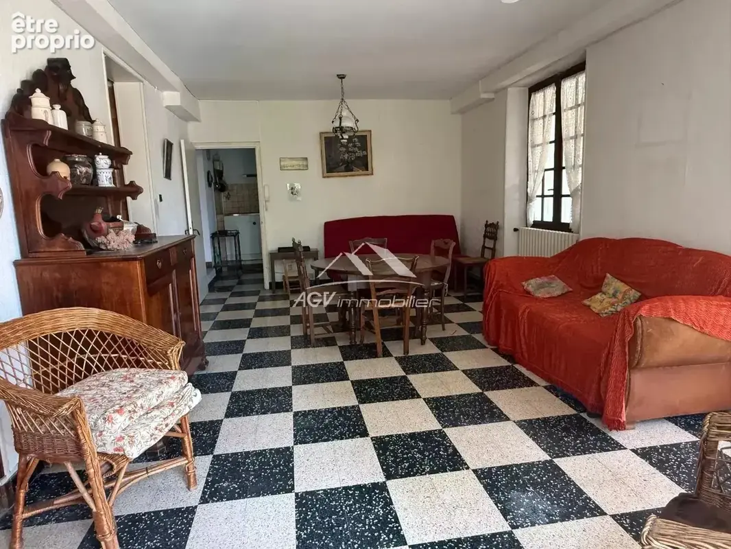 Alès - Maison au calme avec garage - photo 9
