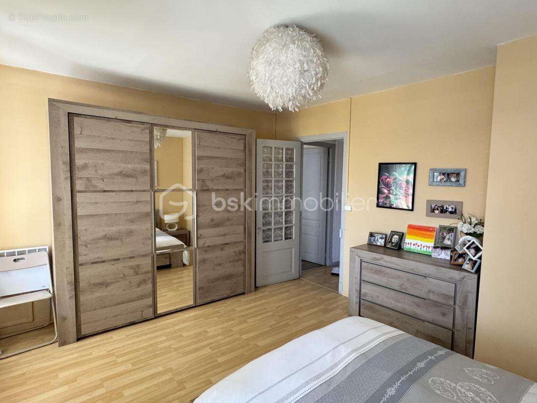 Appartement à LEZIGNAN-CORBIERES