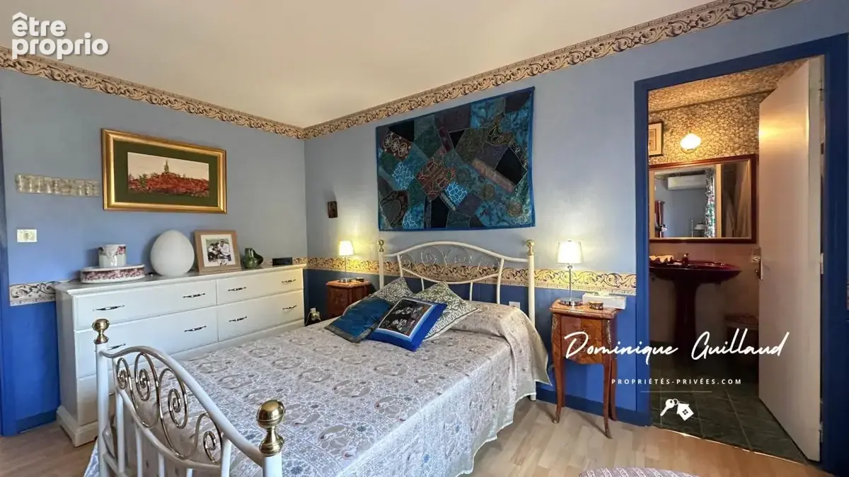 Nîmes-Villa  280 m² 7-pièces sur terrain de 3000 m² - photo 11