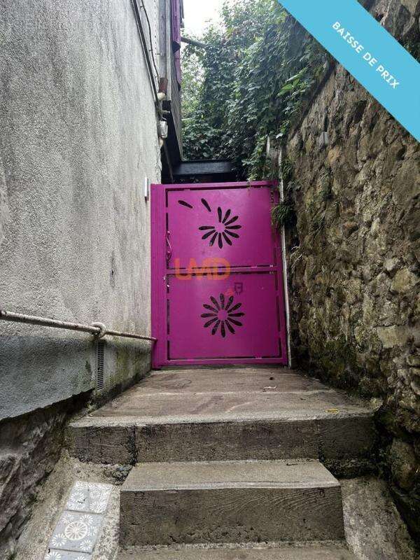 Maison à DECAZEVILLE