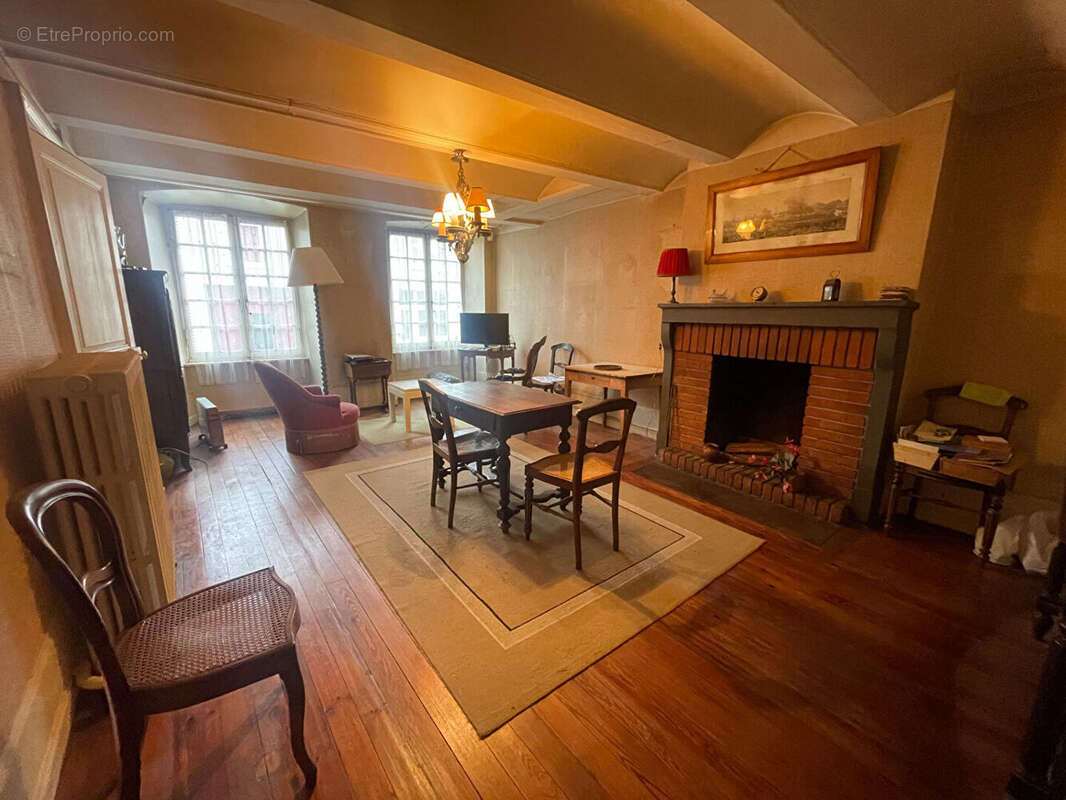 Maison à PAULHAGUET