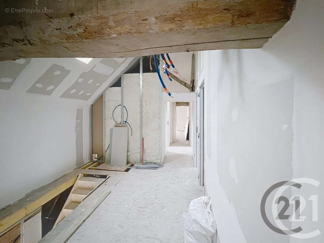 Maison 167 m² à Saint-Bris-Le-Vineux  - photo 7