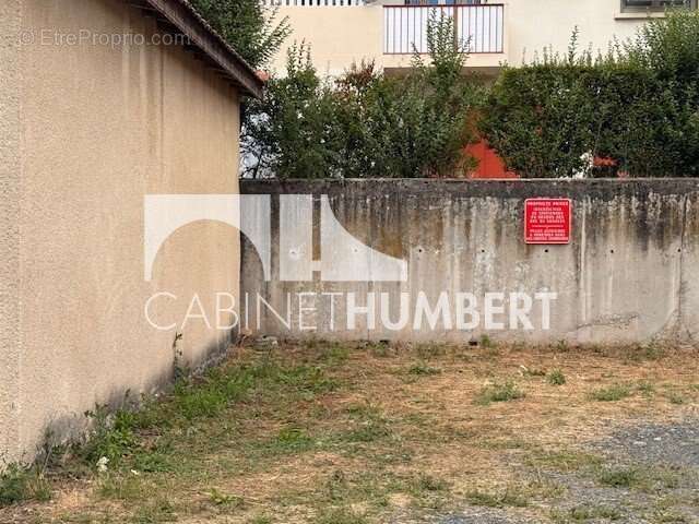 Parking à SAINT-ETIENNE