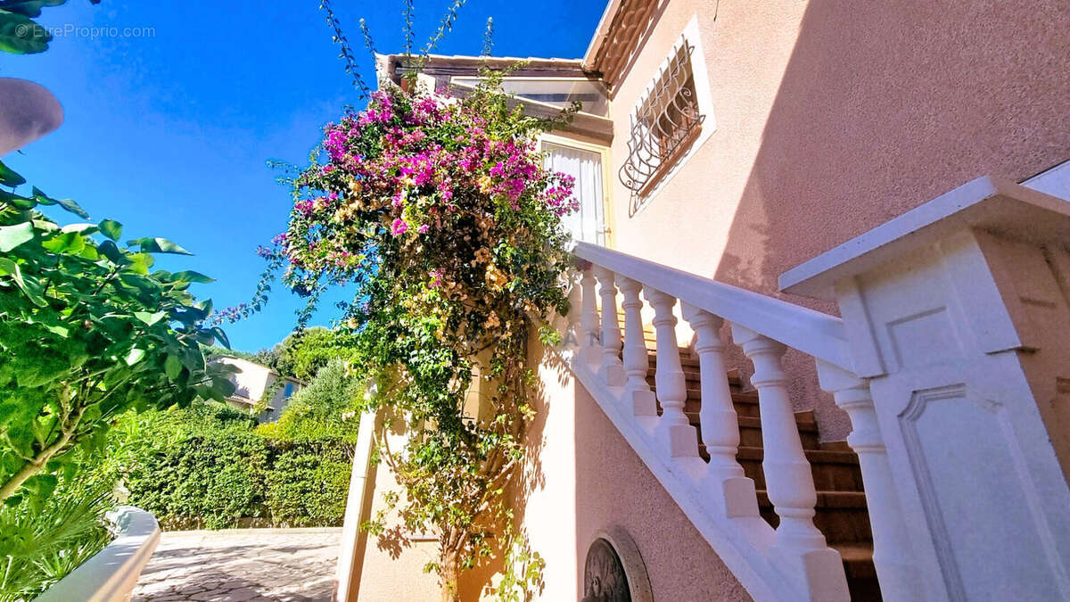 Maison à FREJUS