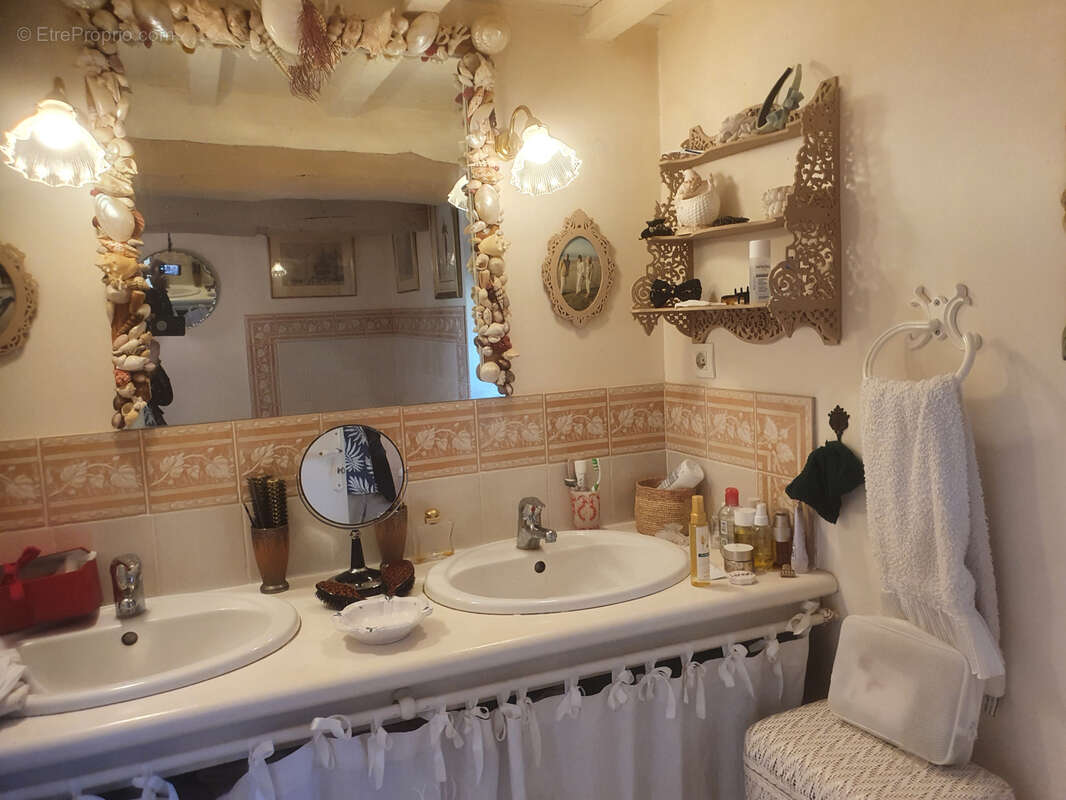 Maison à CORMEILLES